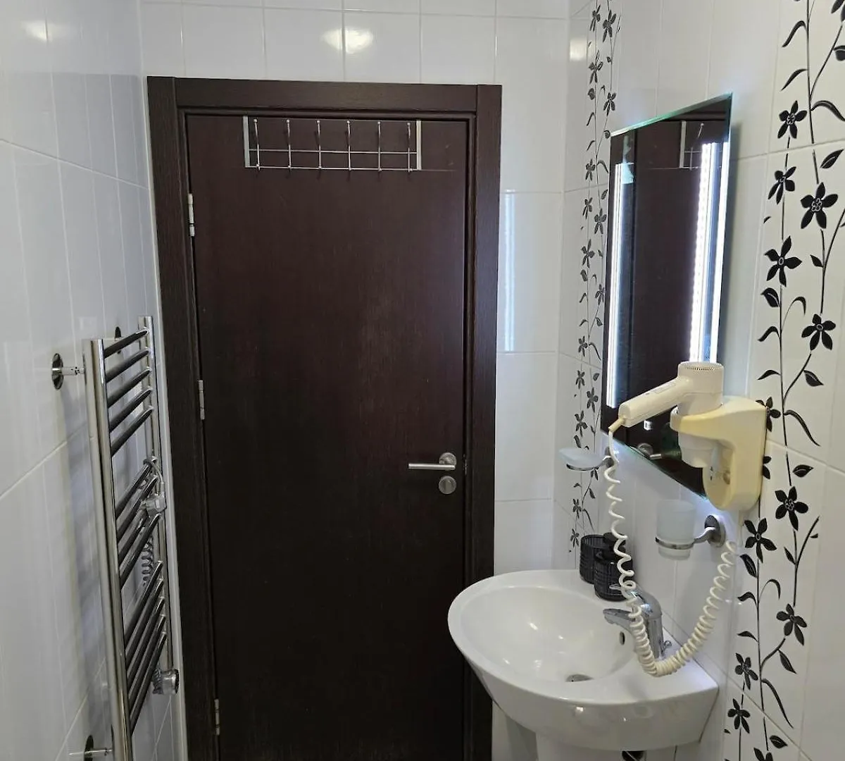 2-Bedroom City Center Sea Garden Apartment Varna